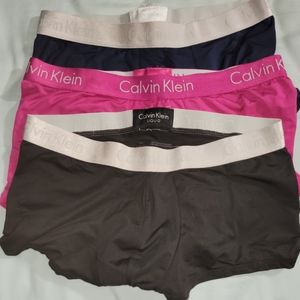 3 Pair Calvin Klein Liquid